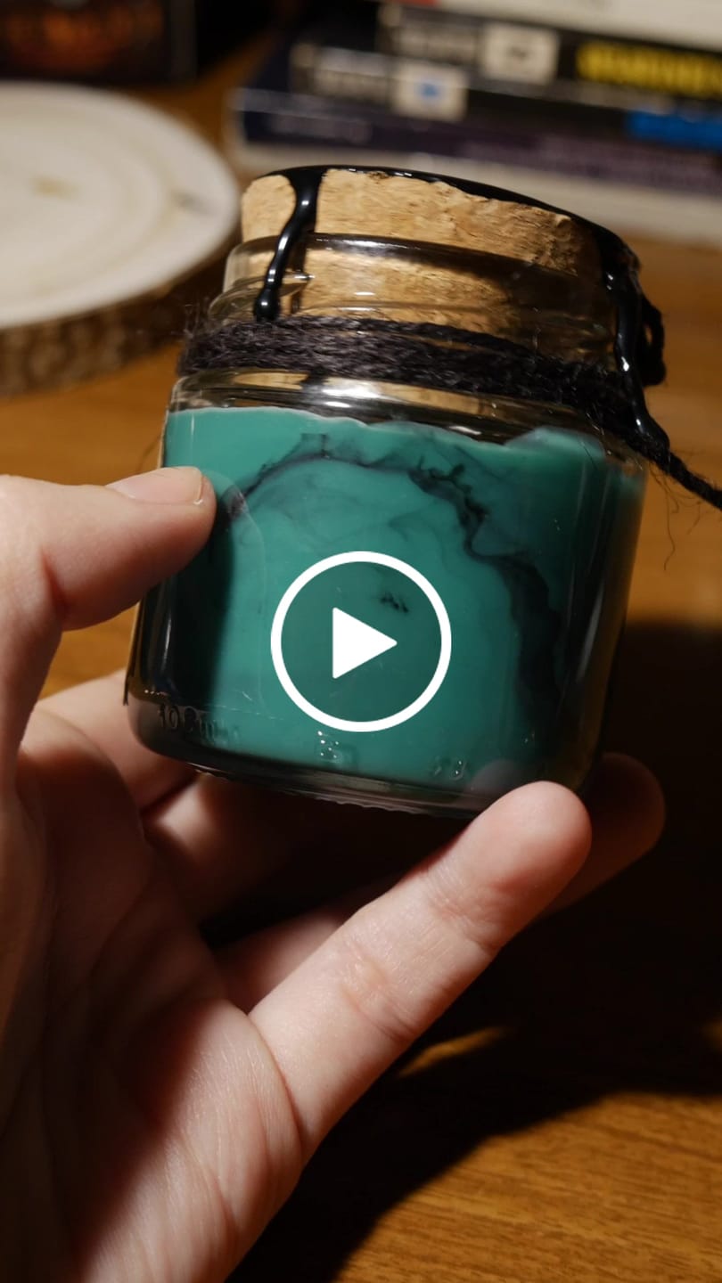 Customer video review of Fragancia ÁMBAR & SANDALWOOD