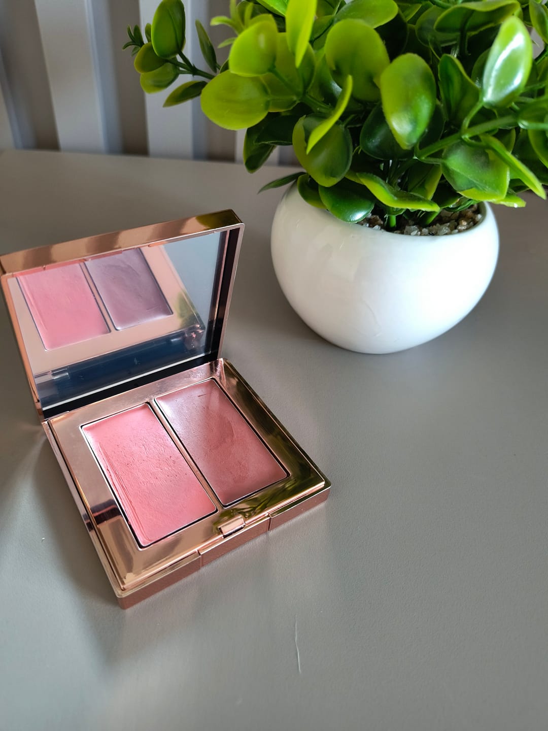 Customer photo review of SOFT BLUSH DUO | 01 LIGHT ROSE & ICE CREAM
