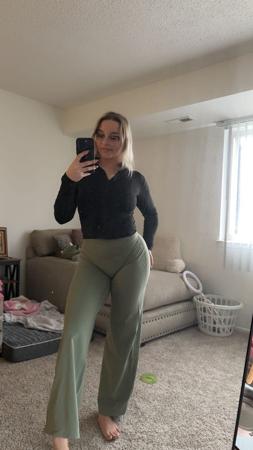 Customer photo review of W2289 - Kove Wide Leg Flare Leggings (Short)
