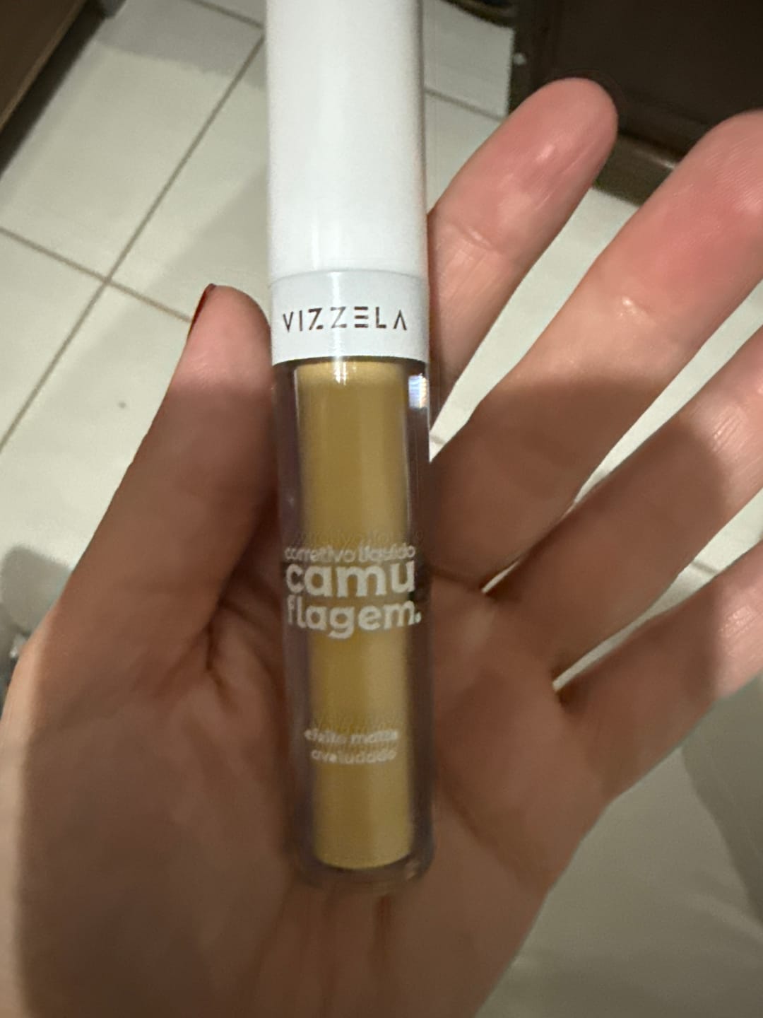 Customer photo review of Corretivo Camuflagem – Amarelo - Vizzela