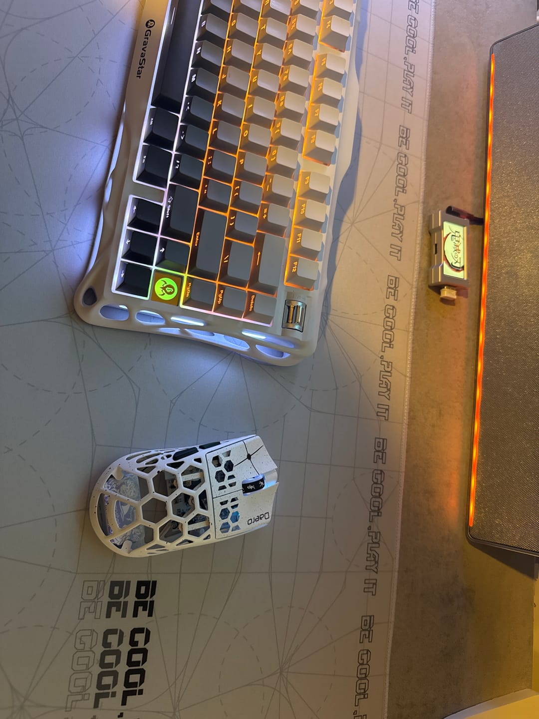 Customer photo review of Darmoshark M2 Pro Magnezyum Wireless Mouse