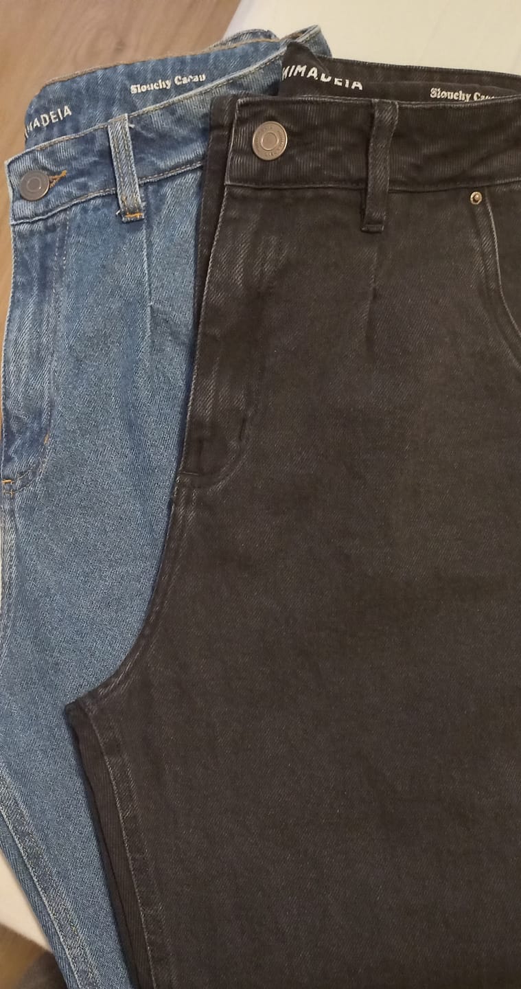 Customer photo review of Calça Jeans Slouchy Cacau Preta