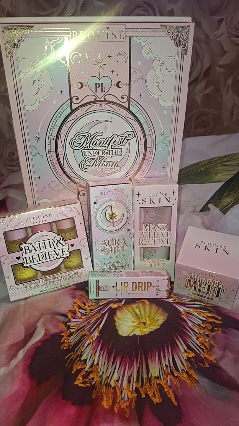 Customer photo review of P.Louise Budget Box (One Time Purchase) - April