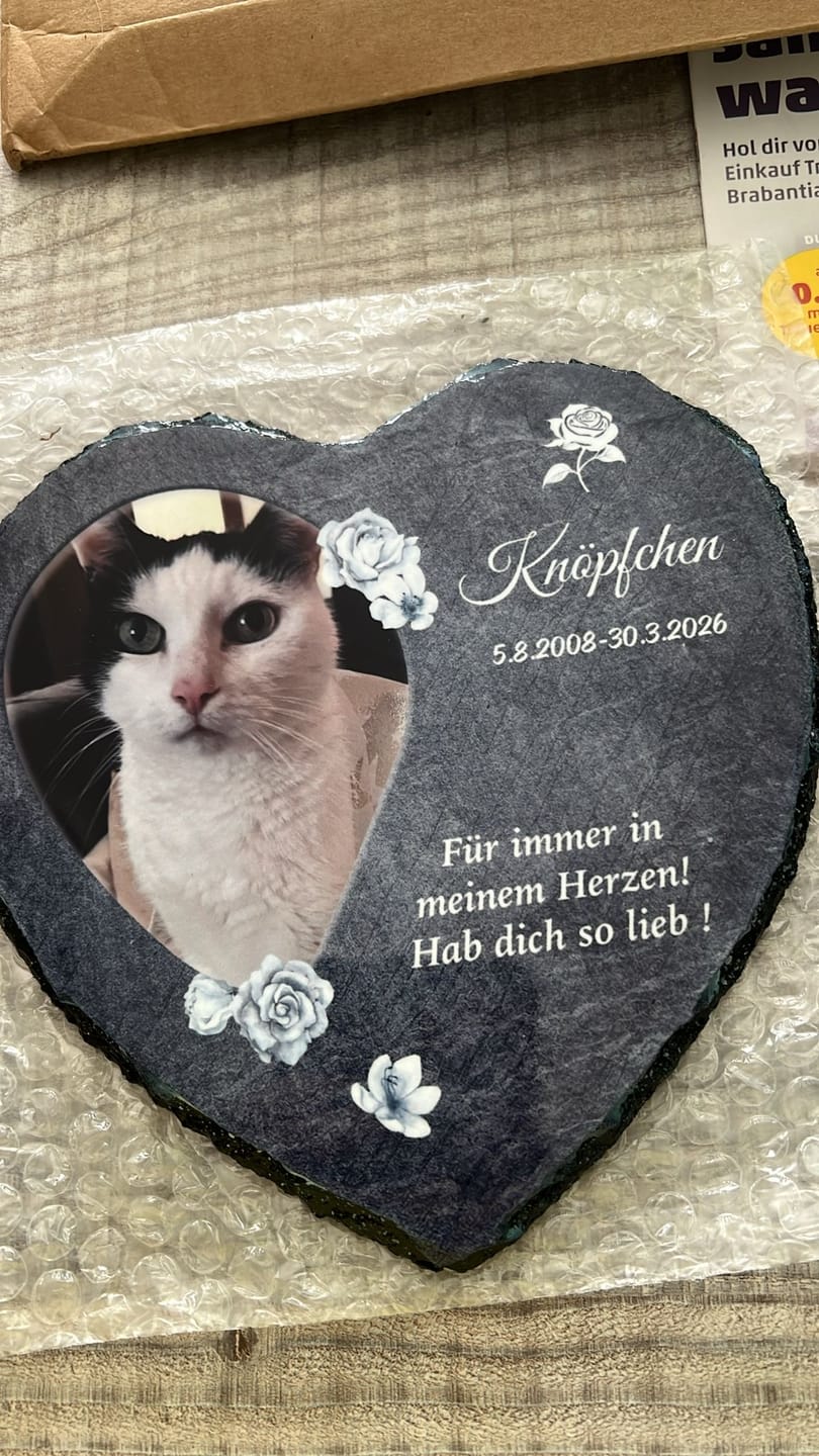 Customer photo review of Liebe hört nicht auf - Personalisiertes Schieferherz als Andenken an geliebte Verstorbene