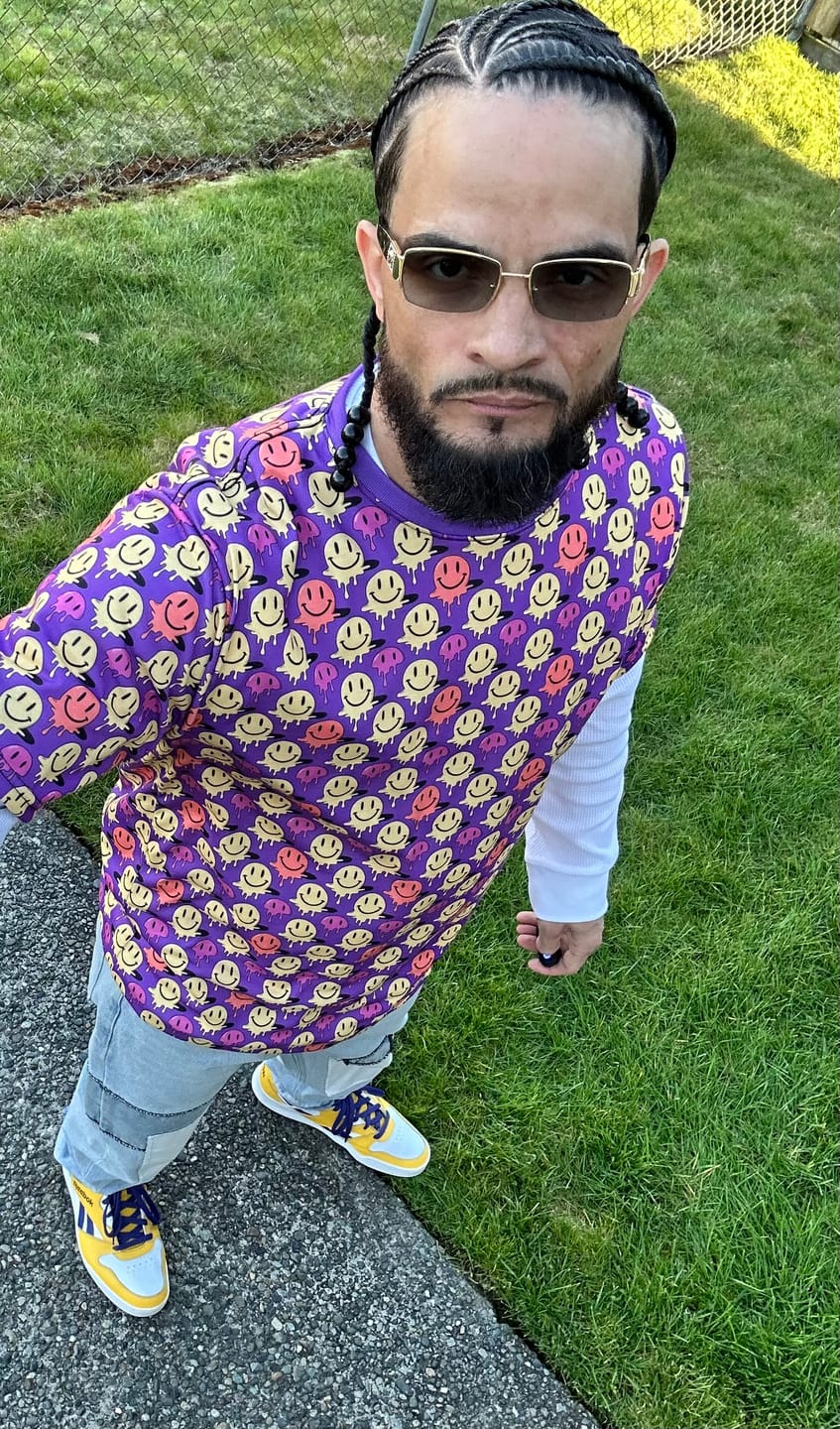 Customer photo review of Purple Melting Smiley Pattern PREMIUM TEE