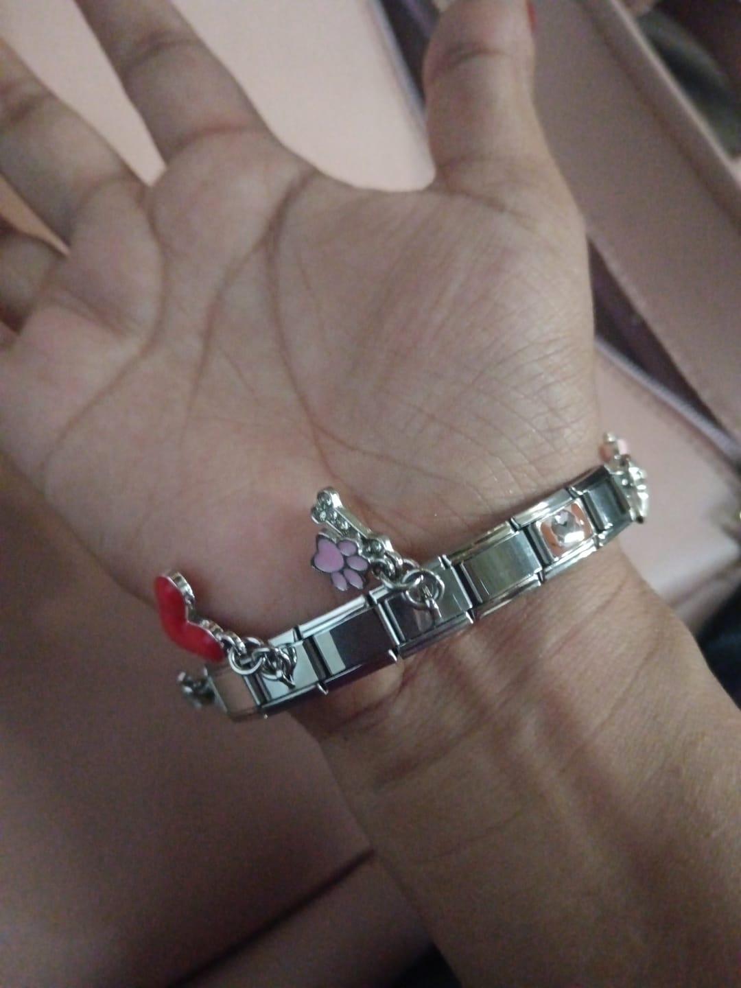 Customer photo review of Charm Colgante Huella perrito