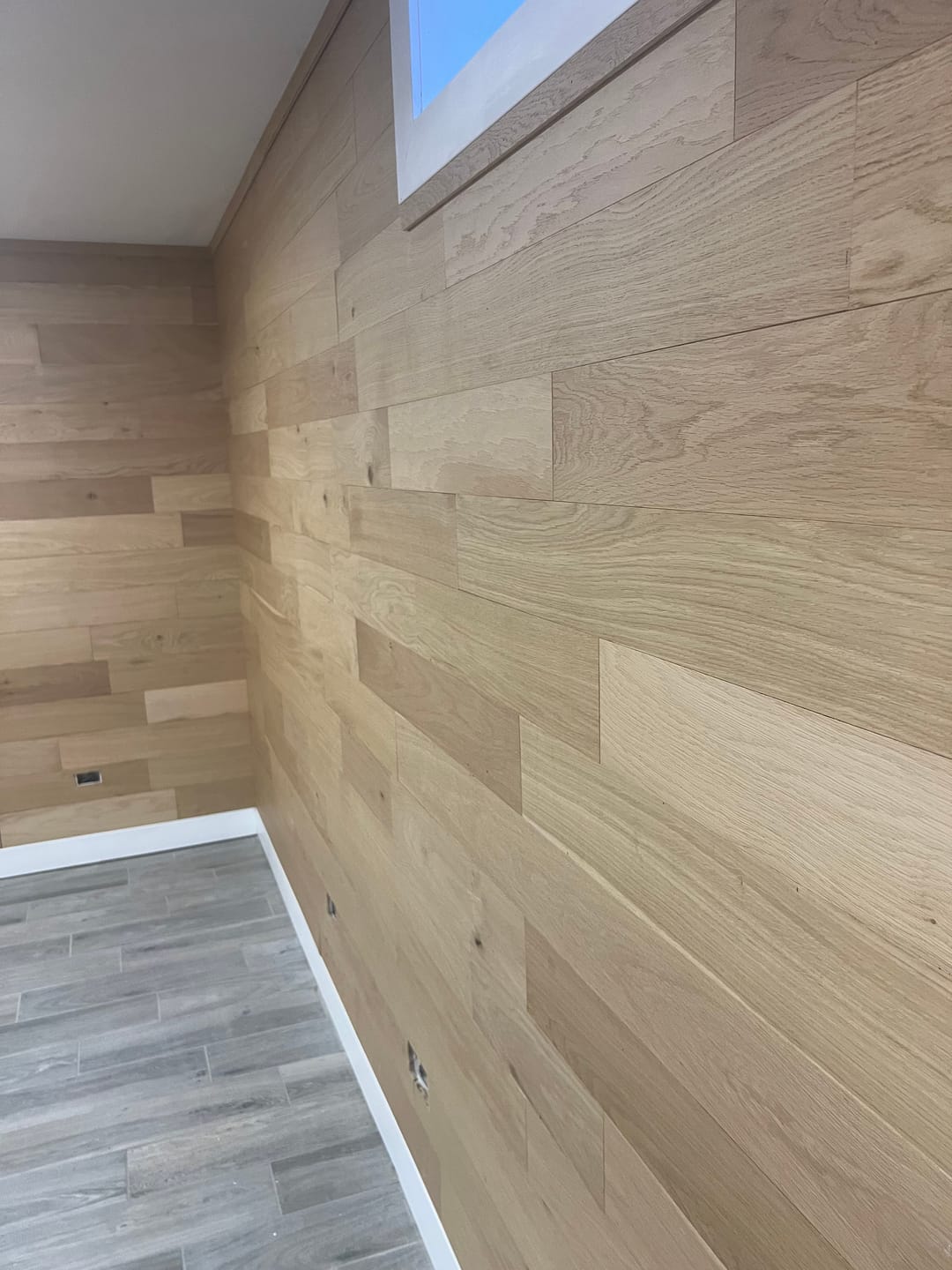 Customer photo review of Natural Oak Smooth Self-Stick Planks