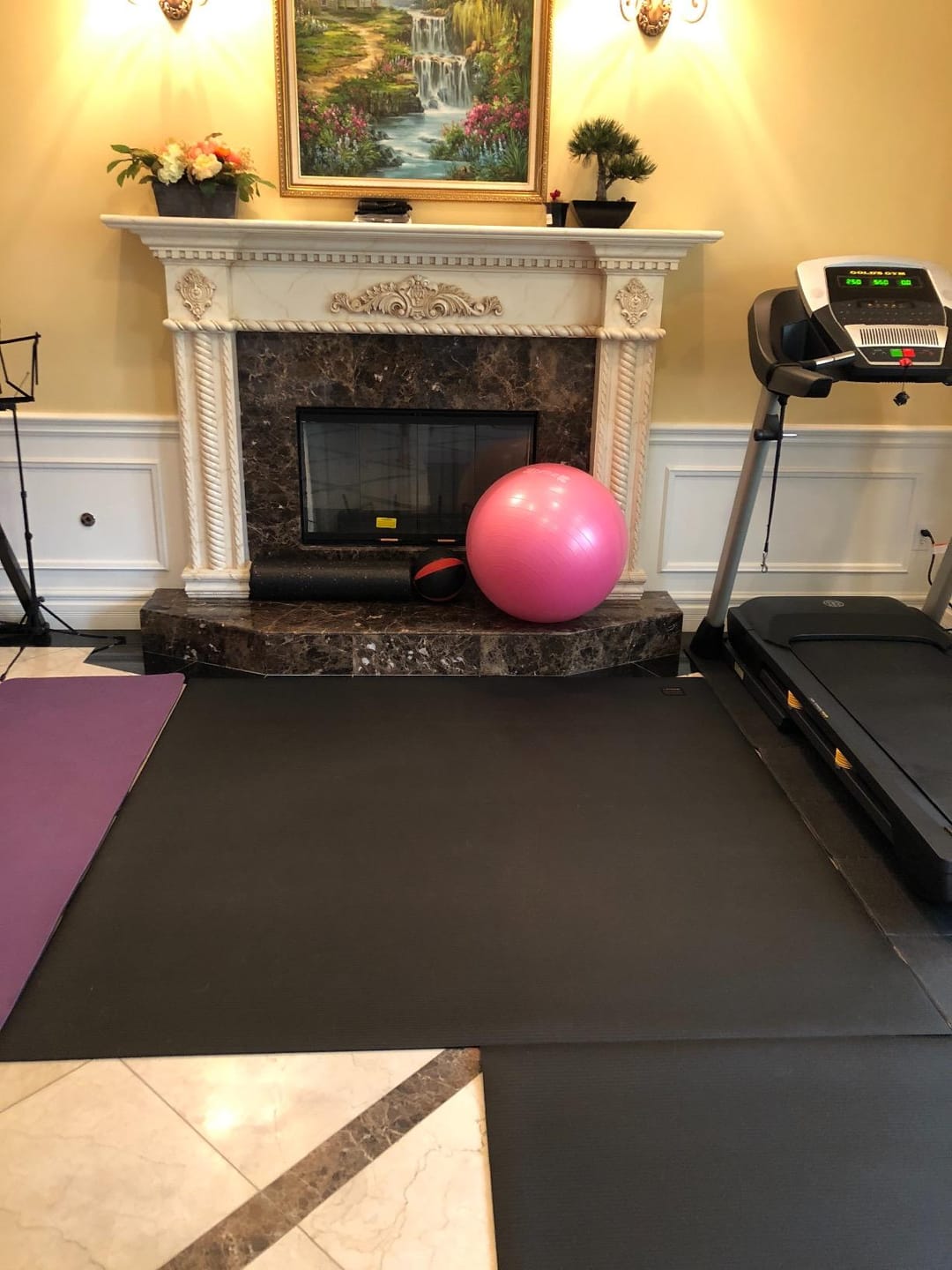 Customer photo review of GXMMAT Large Exercise Mat 6'x6'