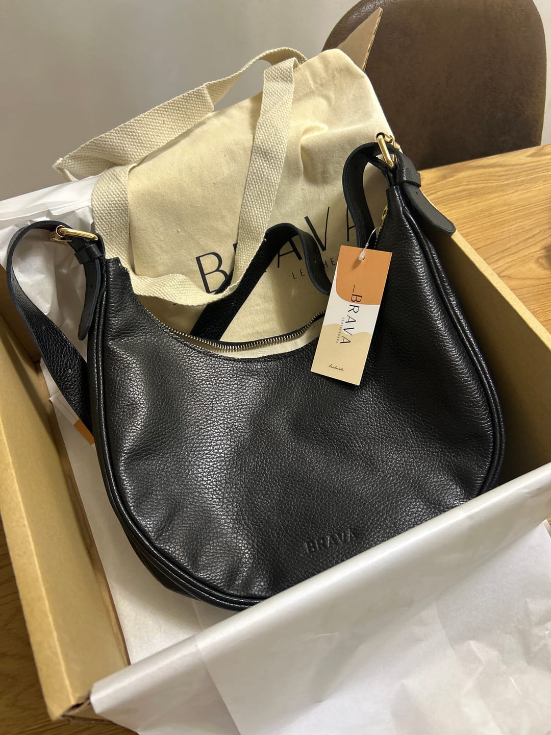 Customer photo review of Cartera de cuero modelo ISIDORA Negro