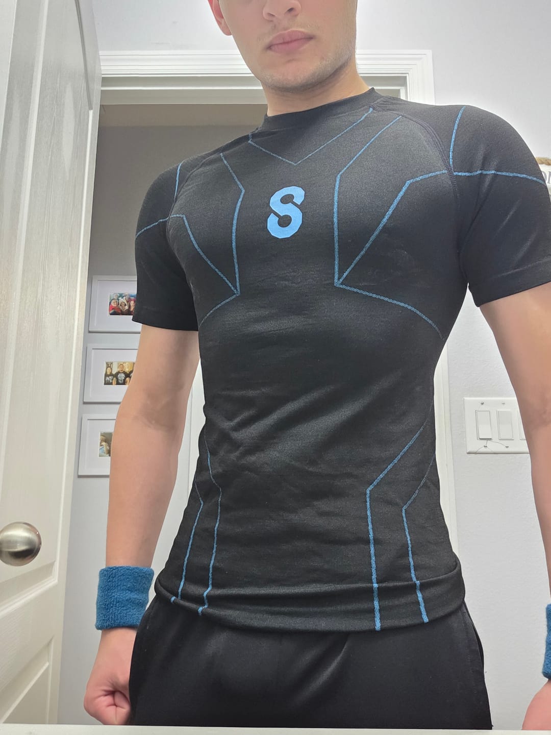 Customer photo review of No.8 Compression Tee
