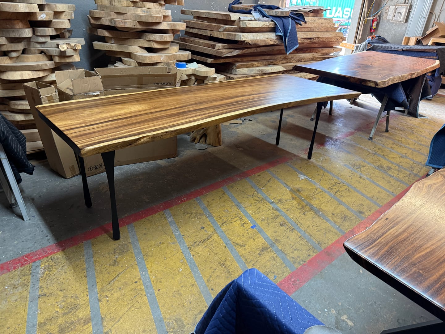 Customer photo review of Desk Legs 501 Snello 28.2" H Metal Handmade Furniture Legs