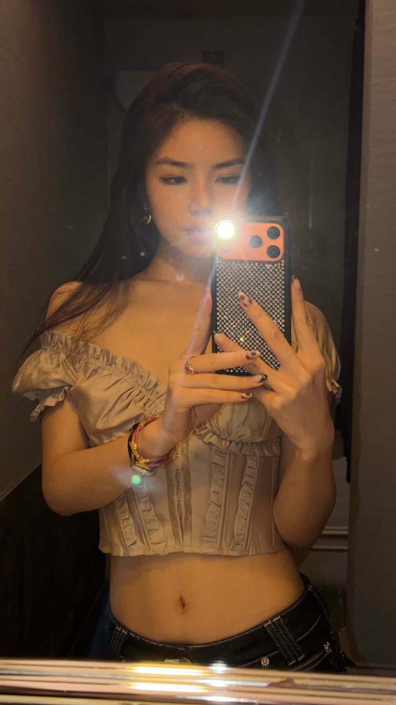 Customer photo review of Hydrae Ruched Off Shoulder Corset Top Lace-Up Waist Structured Ruffle Blouse