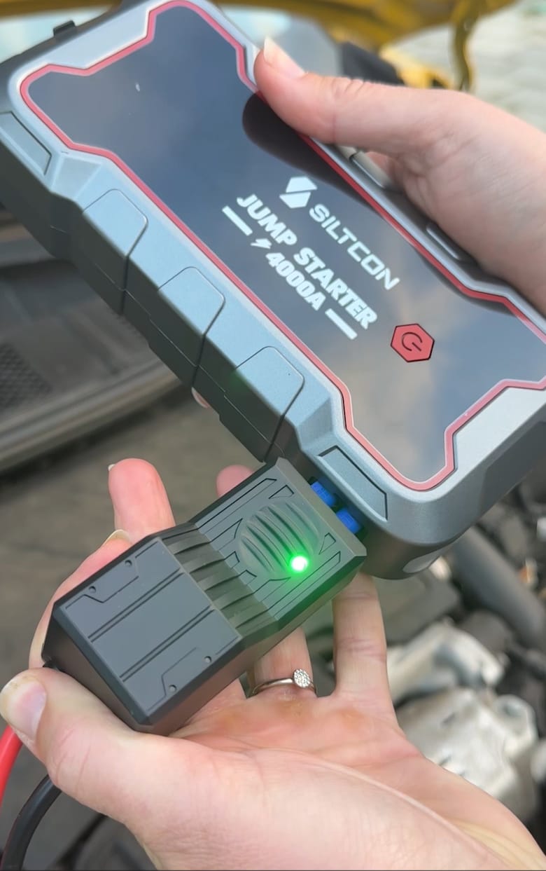 Customer photo review of Siltcon® Jumpstarter Auto 4000A