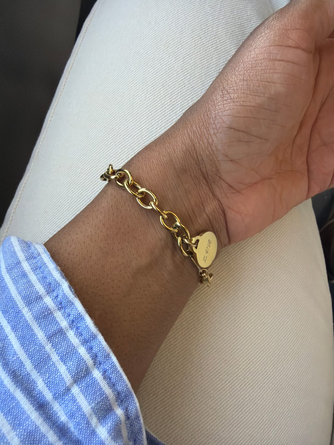Customer photo review of Engravable Classic Chunky Disc Bracelet