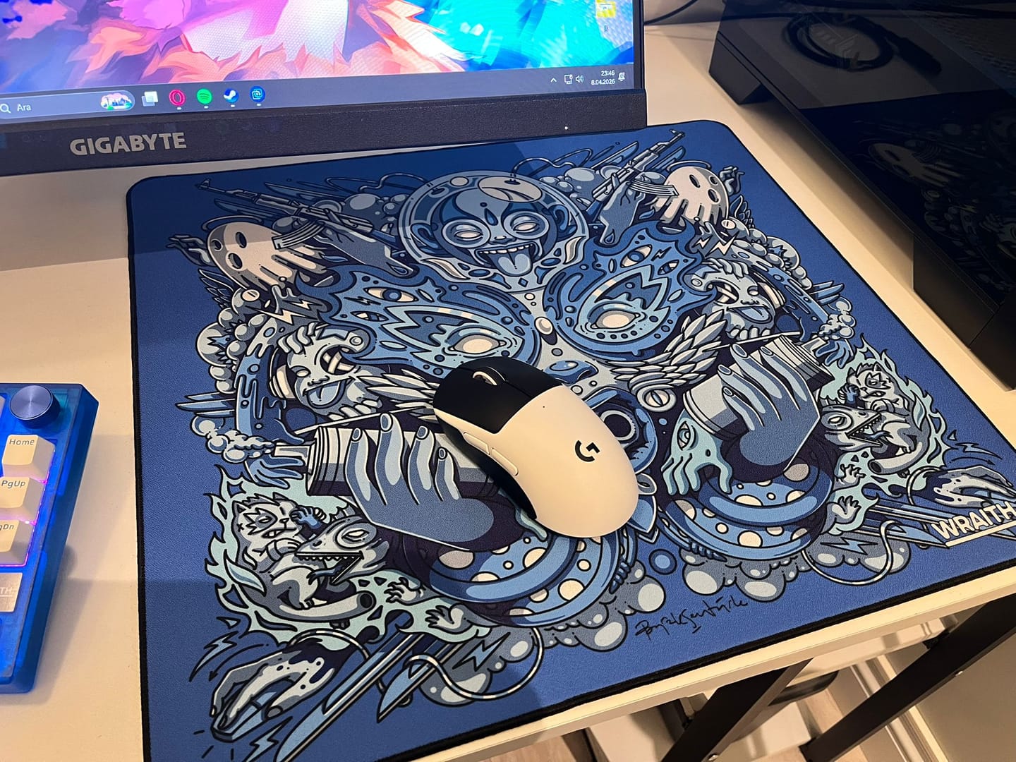 Customer photo review of Wraith Spirit of Aim Mousepad
