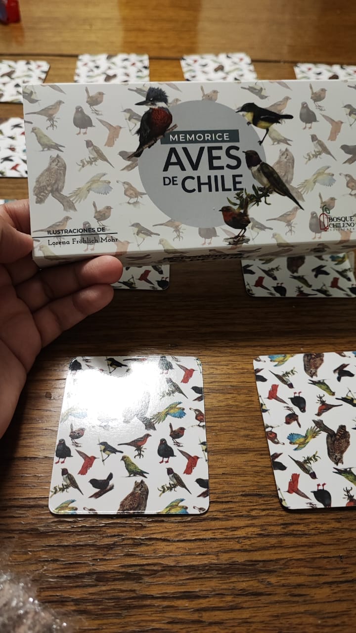 Customer photo review of Memorice Aves de Chile