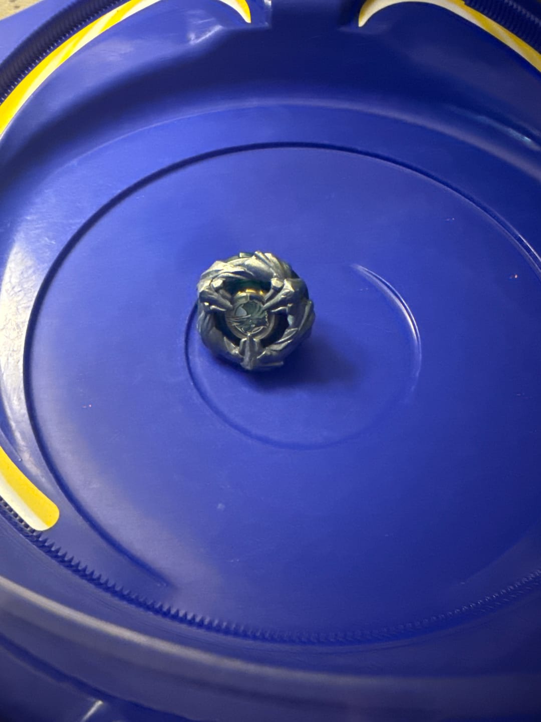 Customer photo review of Takara Tomy Beyblade X BX-44 Tricera Press M-85BS