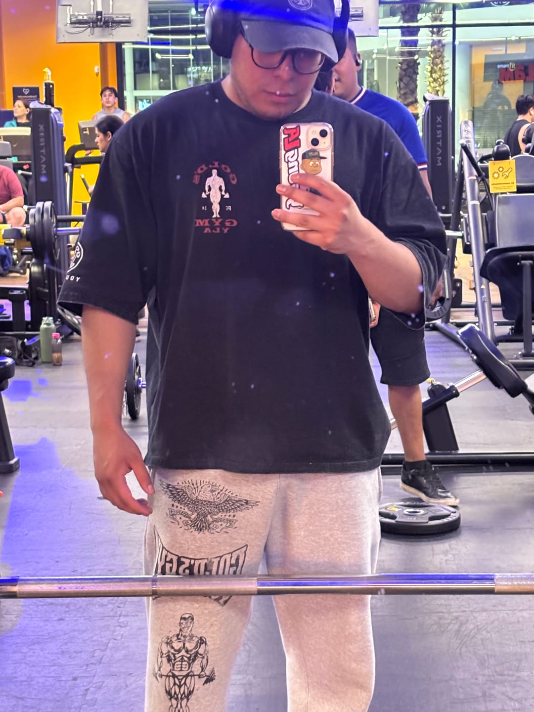 Customer photo review of 4002 - Golds Gym New Age Tees