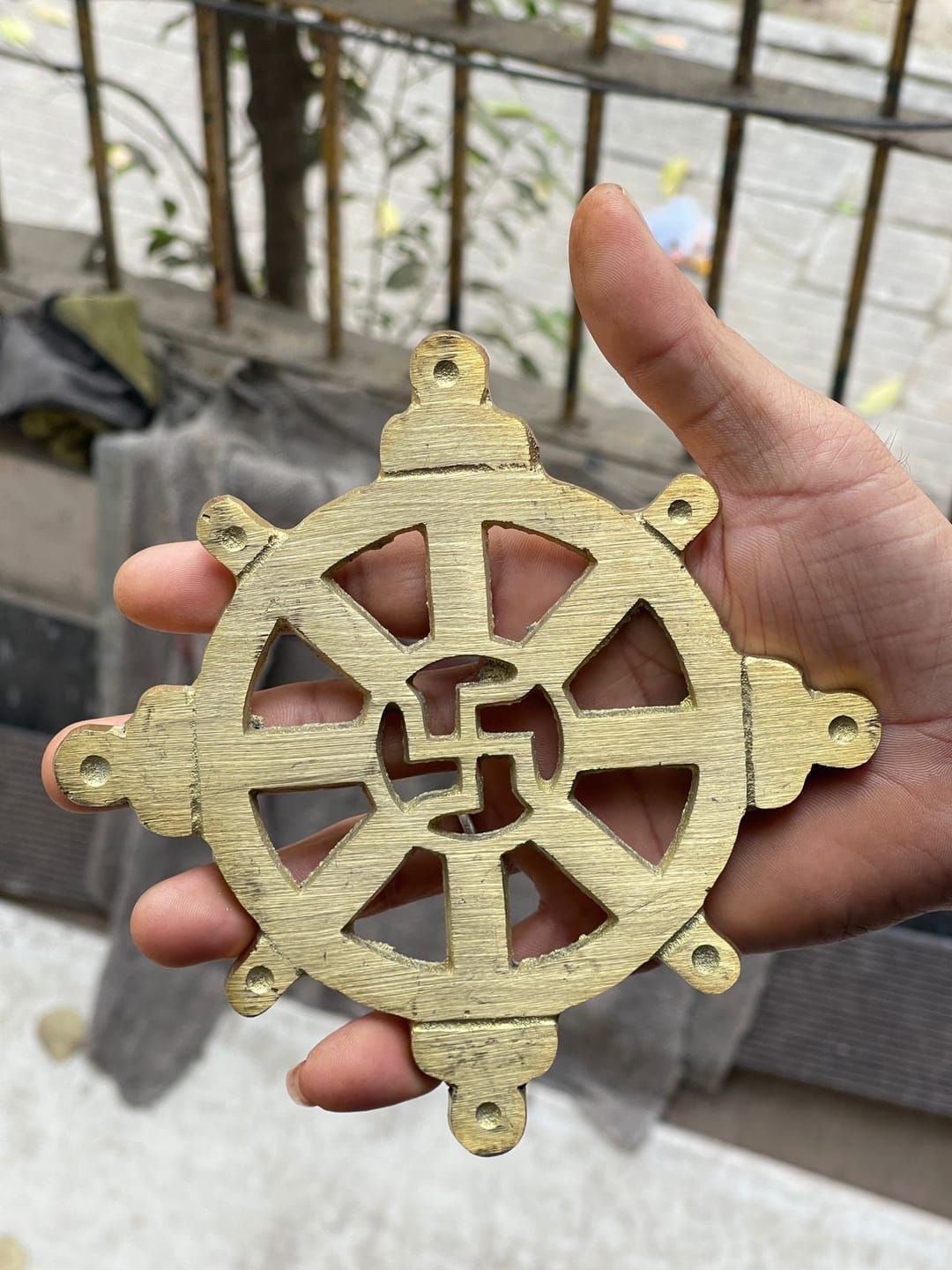 Customer photo review of Brass Chakra Satiya Helix – Vastu Remedy for West Direction Correction | Energy Balance Support | 4.5 Inch