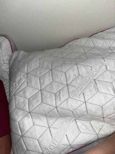 Customer photo review of Bundle 2x IWS SnowTouch® Pillows