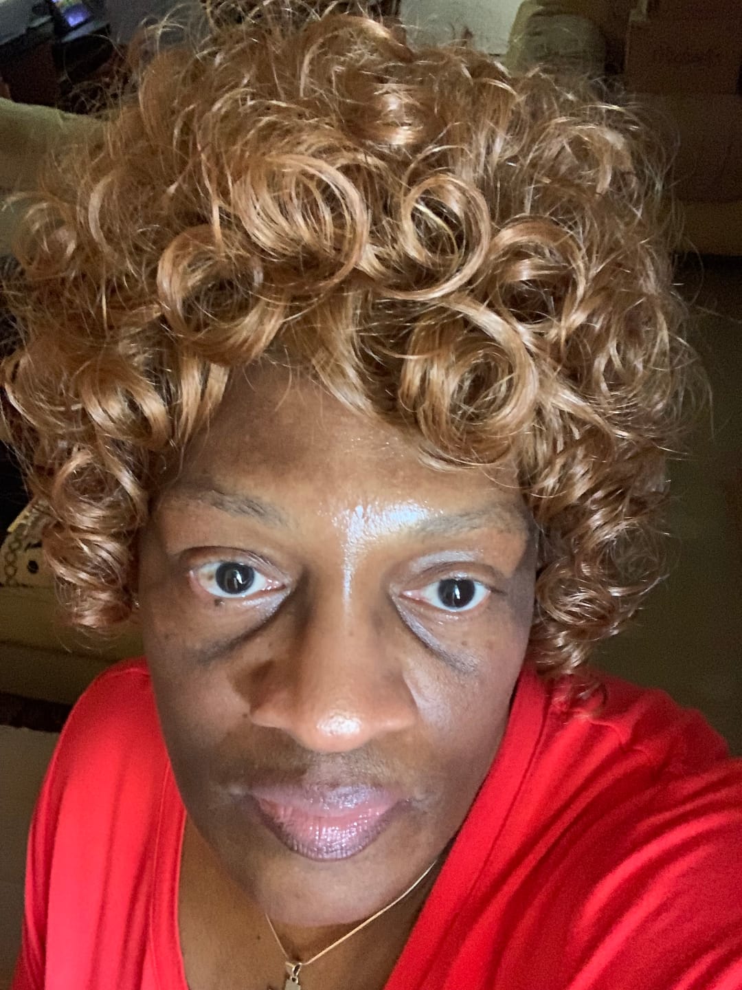 Customer photo review of Outre Wig Pop Full Wig - POP 4