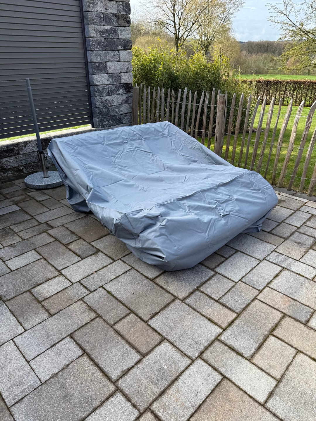 Customer photo review of Premium Abdeckplane / Schutzhülle für unsere Gartenliegen