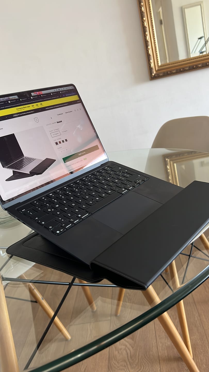Customer photo review of Funda Notebook Smart Workstation