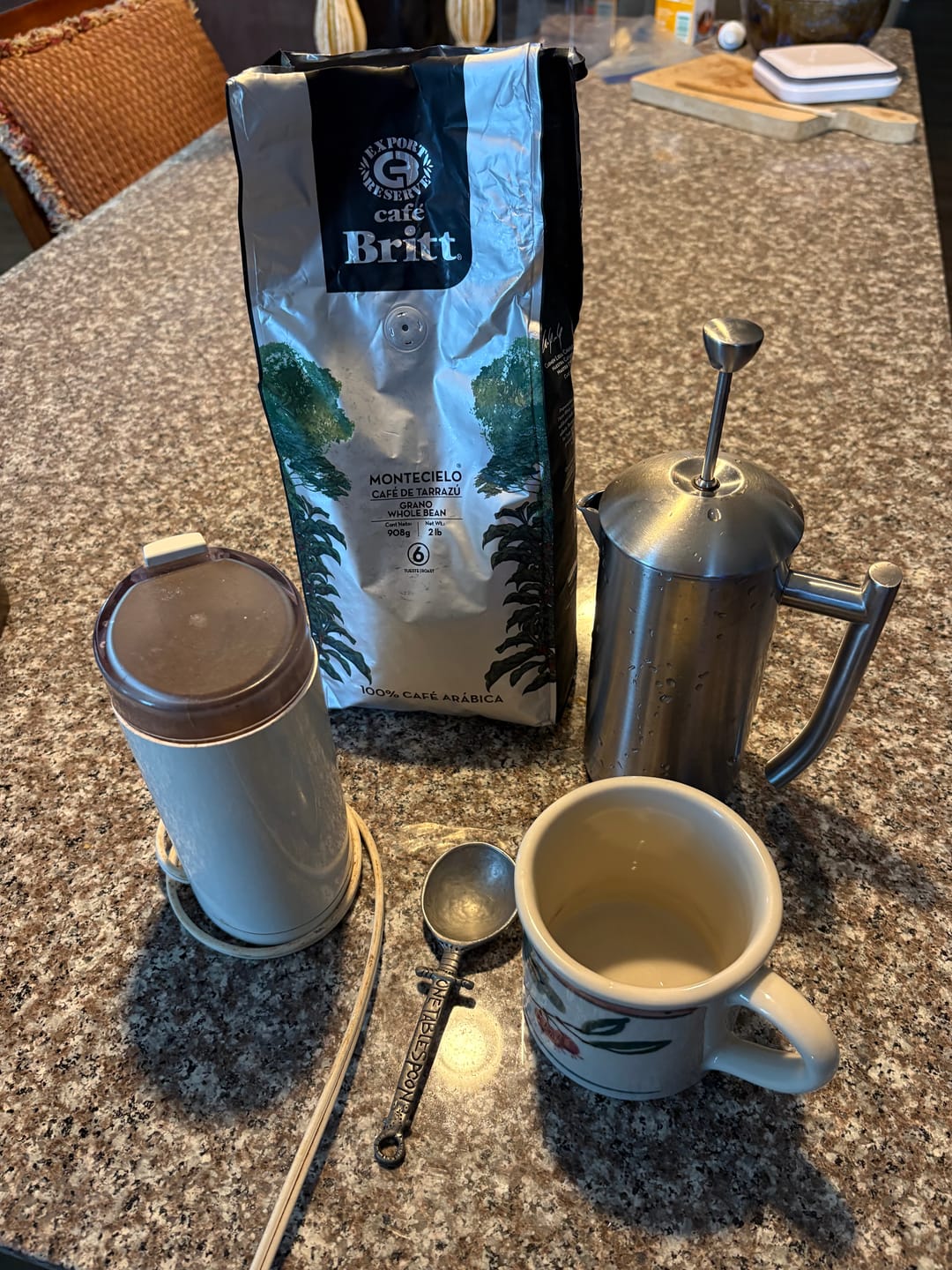 Customer photo review of COSTA RICAN MONTECIELO COFFEE FROM TARRAZÚ 2LB