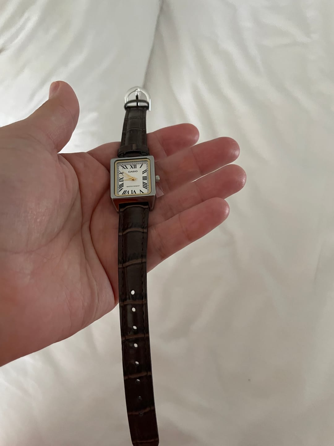Customer photo review of Reloj Casio Tank Análogo LTP-V007L-7B2UDF Cuero Dial Blanco
