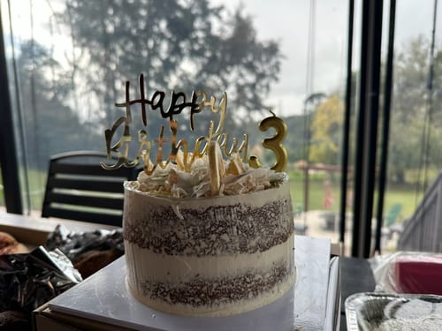 Customer photo review of lemon meringue cake