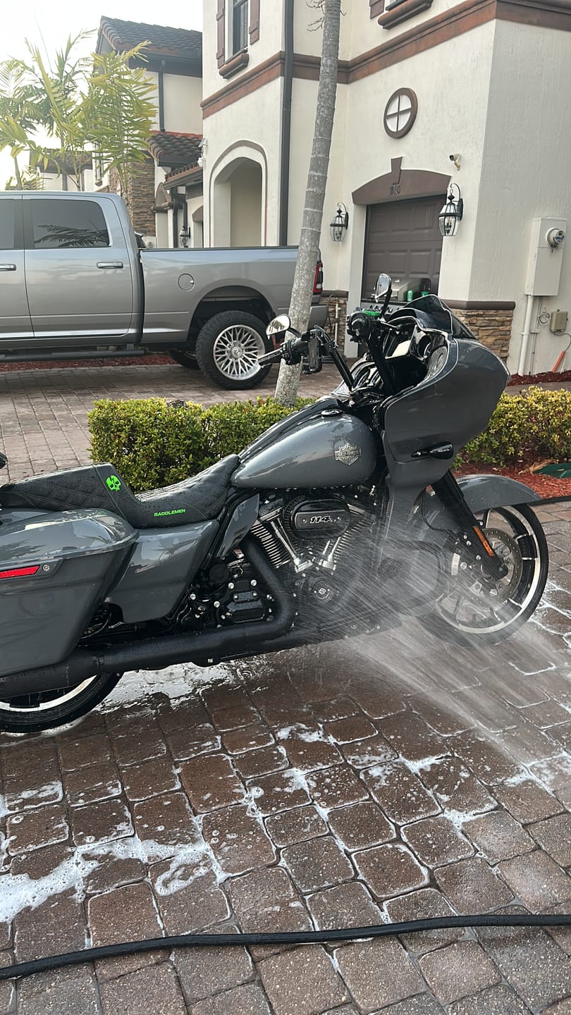 Customer photo review of CHOPPED LS TOUR PACK 2014-2023 HARLEY TOURING *DEPOSIT*