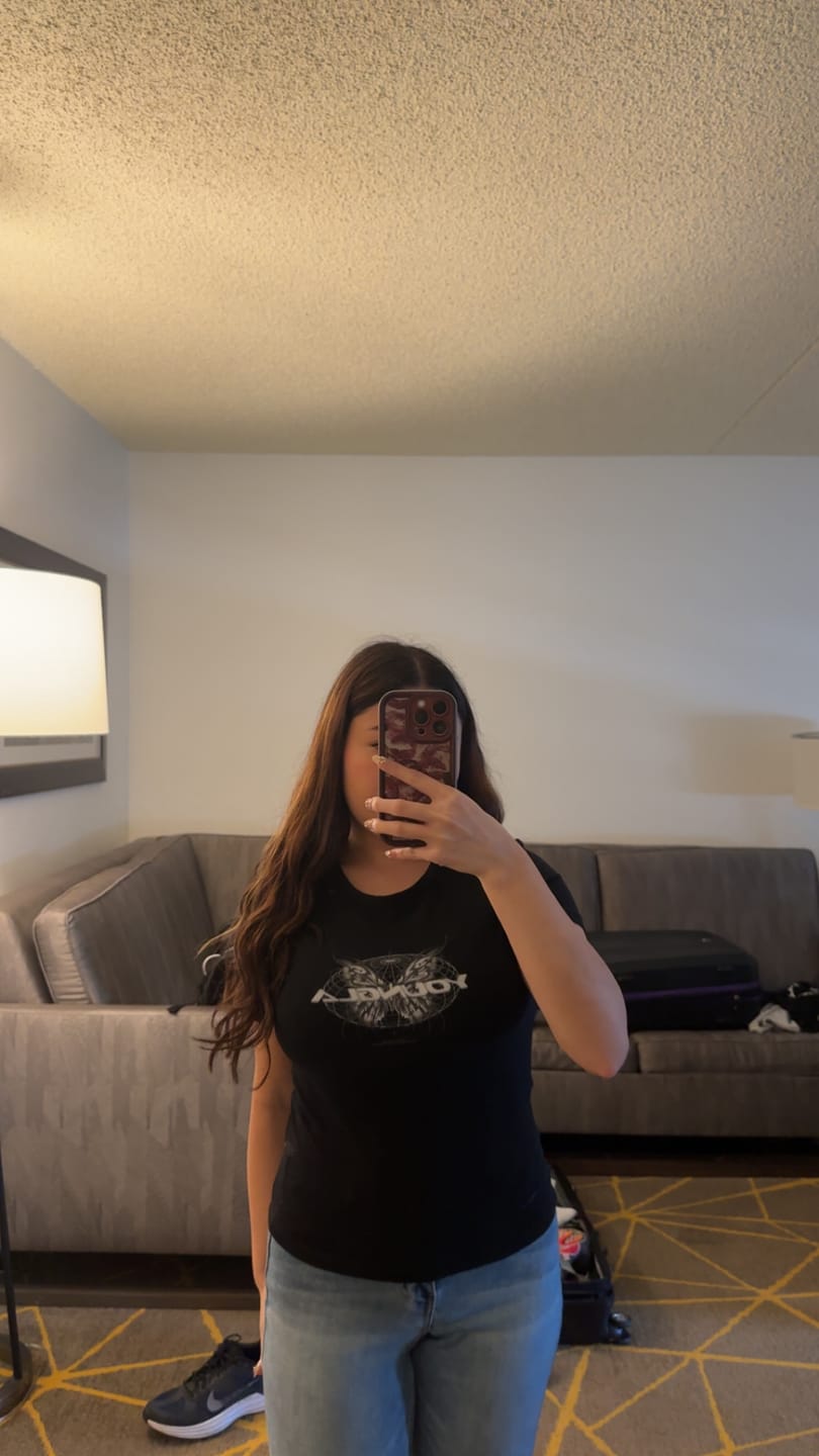 Customer photo review of W401 Vintage Baby tee