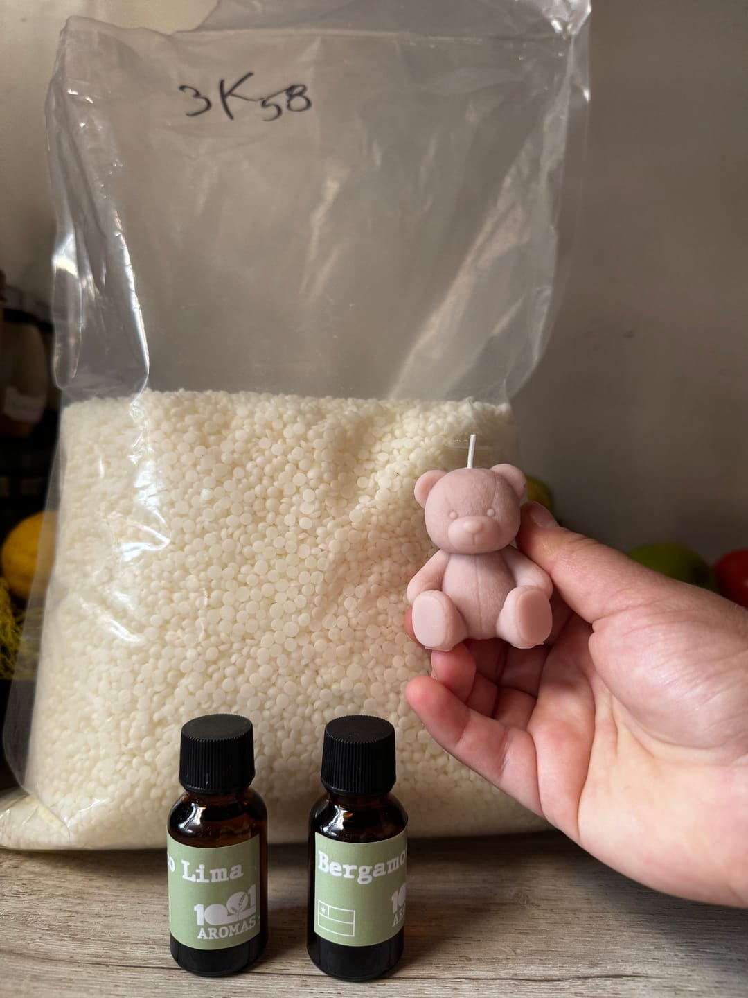 Customer photo review of Cera de soja 1 kg alto punto de fusión 58 grados apf perlas cera de soya