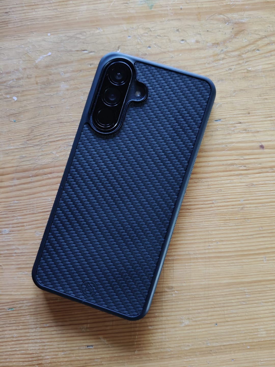 Customer photo review of KARB - Puhelimen kuoret hiilikuitu-lookilla