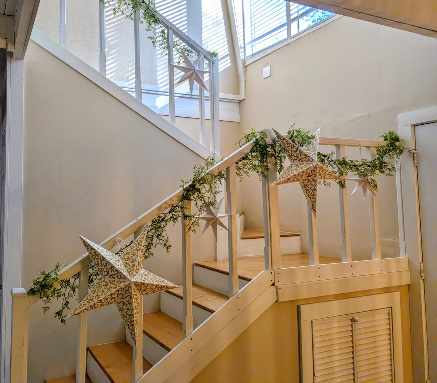 Customer photo review of 24" Gold Bramble Glitter Paper Star Lantern, Hanging