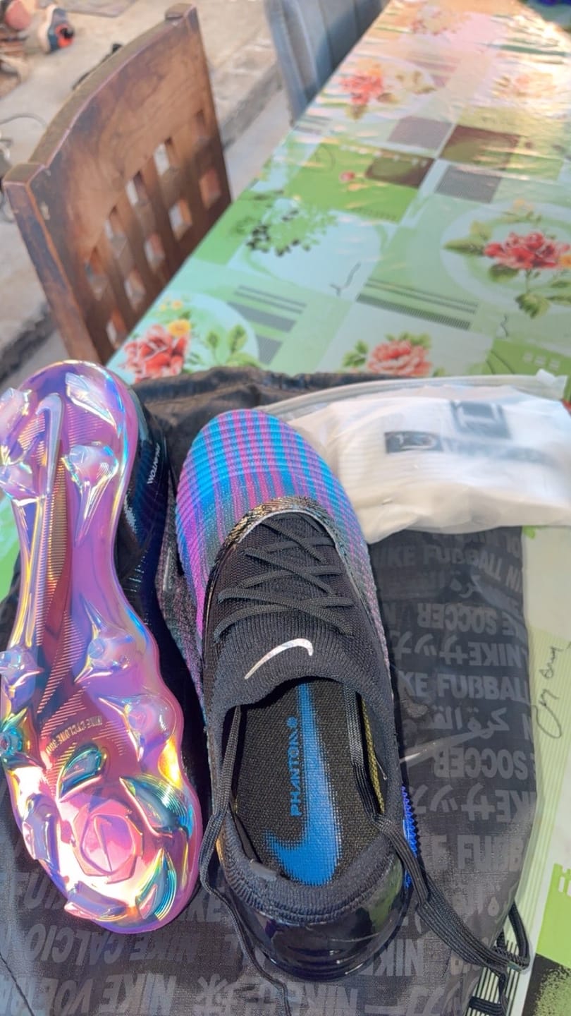 Customer photo review of Phantom 6 - Violet Galaxy FG