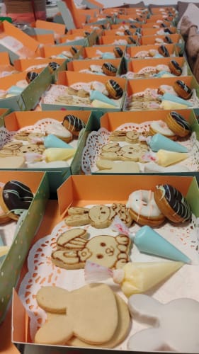 Customer photo review of caja pascua 24x17x5 cm boni 10 o 25 Unidades