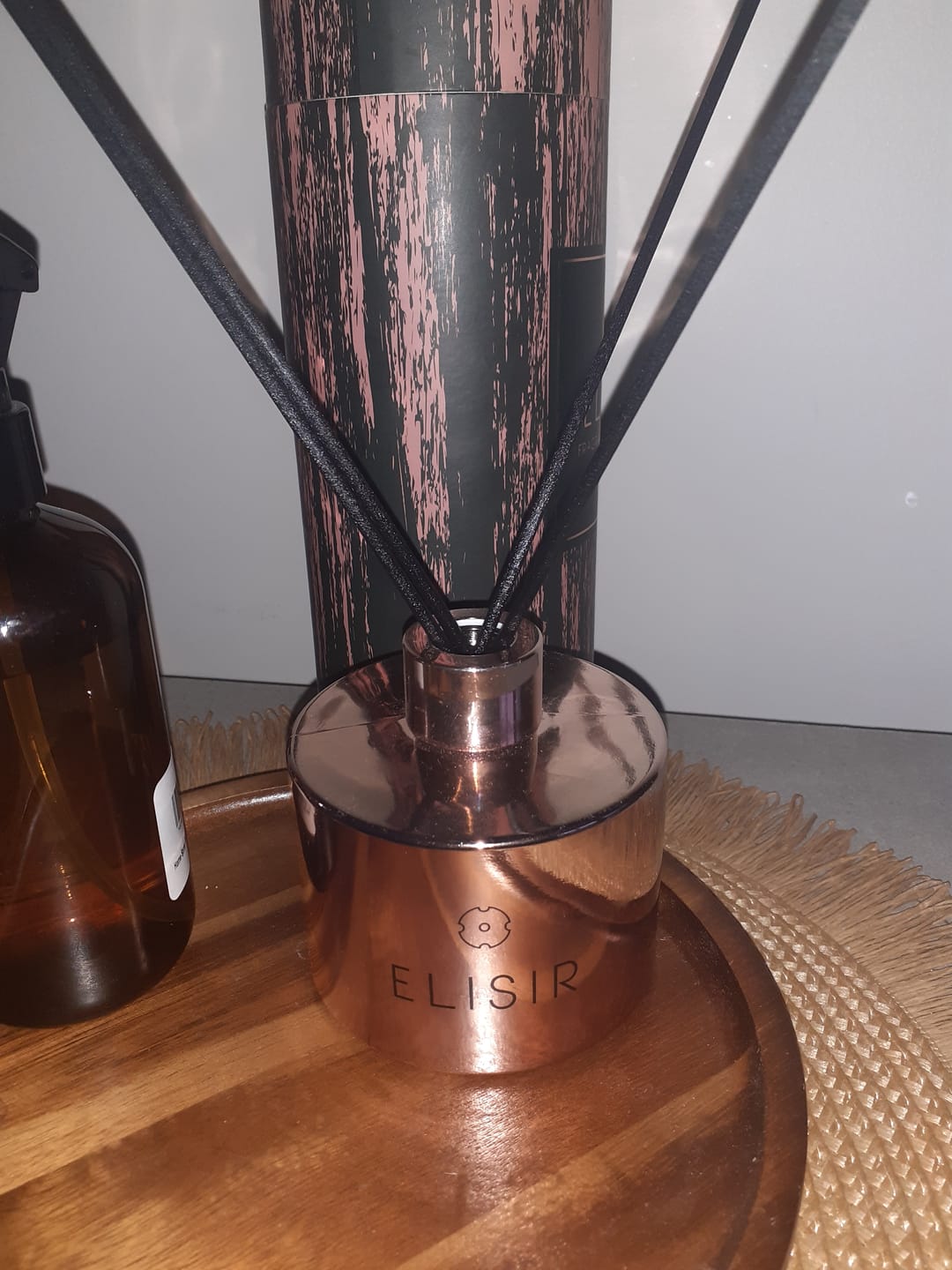 Customer photo review of Difusor Varitas 200 Ml Green Citrus Ámbar Madison Difusor Ambiental Perfume De Varillas 200 Ml Wakeshome
