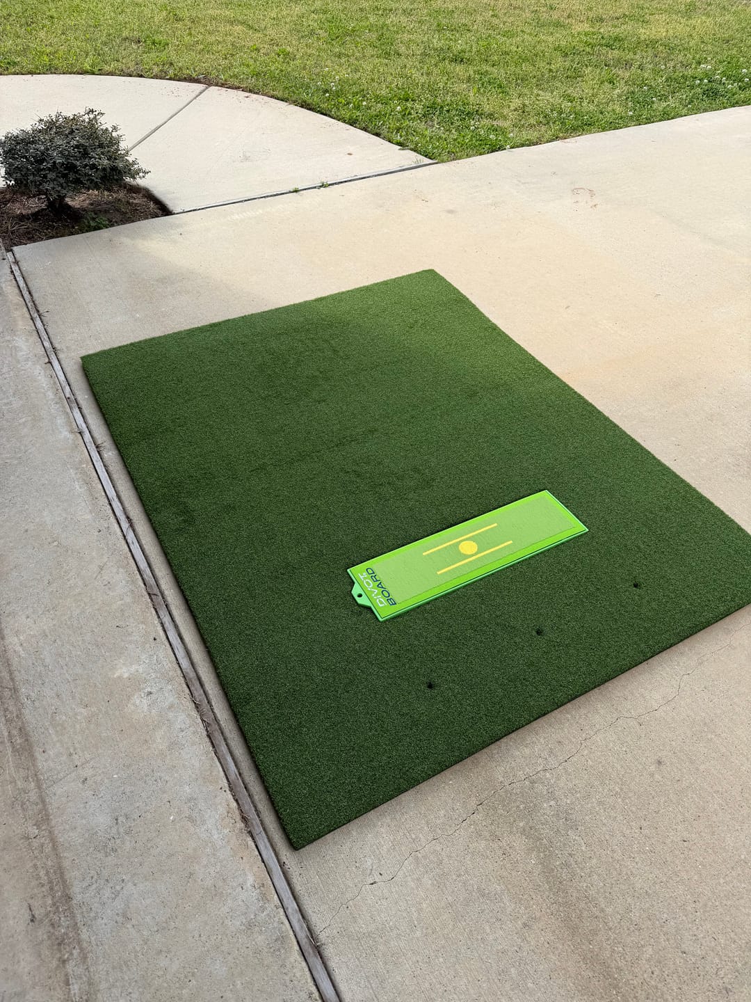 Customer photo review of Divot Board Turf Mat 4x5 - Bundle