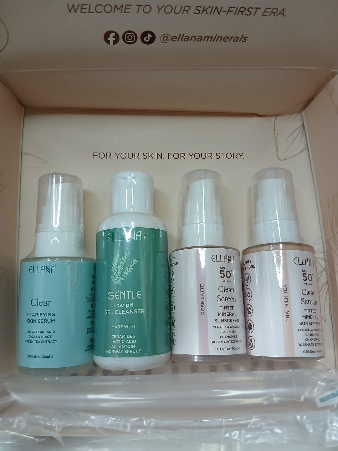 Customer photo review of Clean Screen SPF 50+ PA++++ Oil Control Mineral Sunscreen