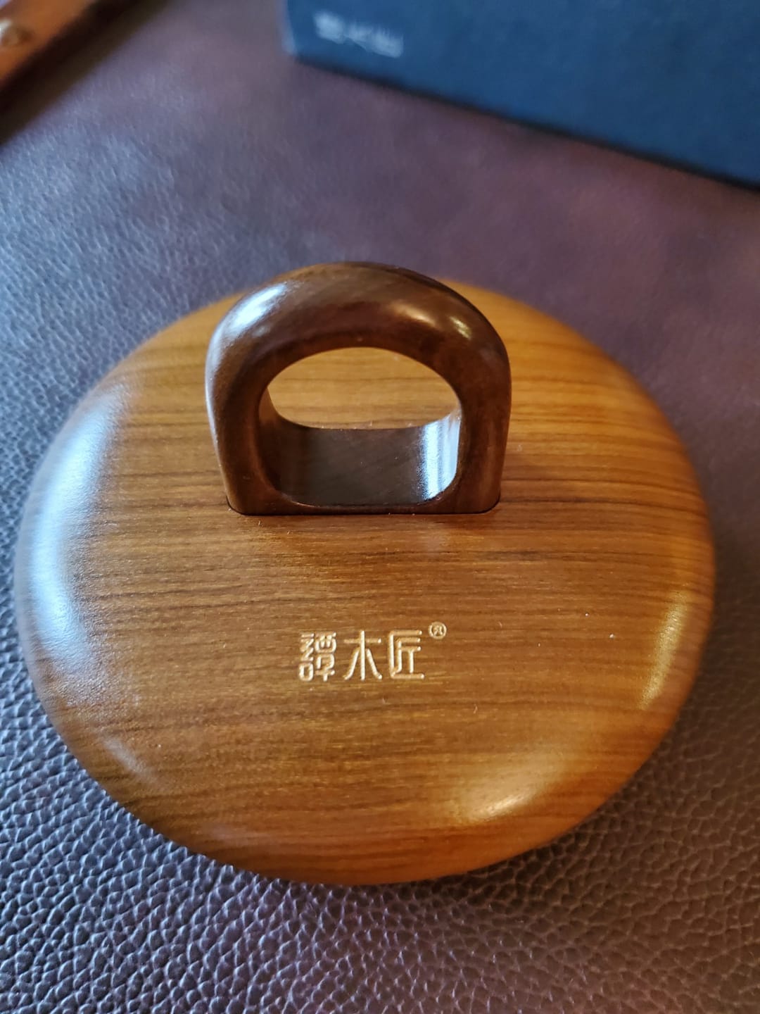 Customer photo review of Round Shape Tooth-Inserted Handheld Scalp Massager