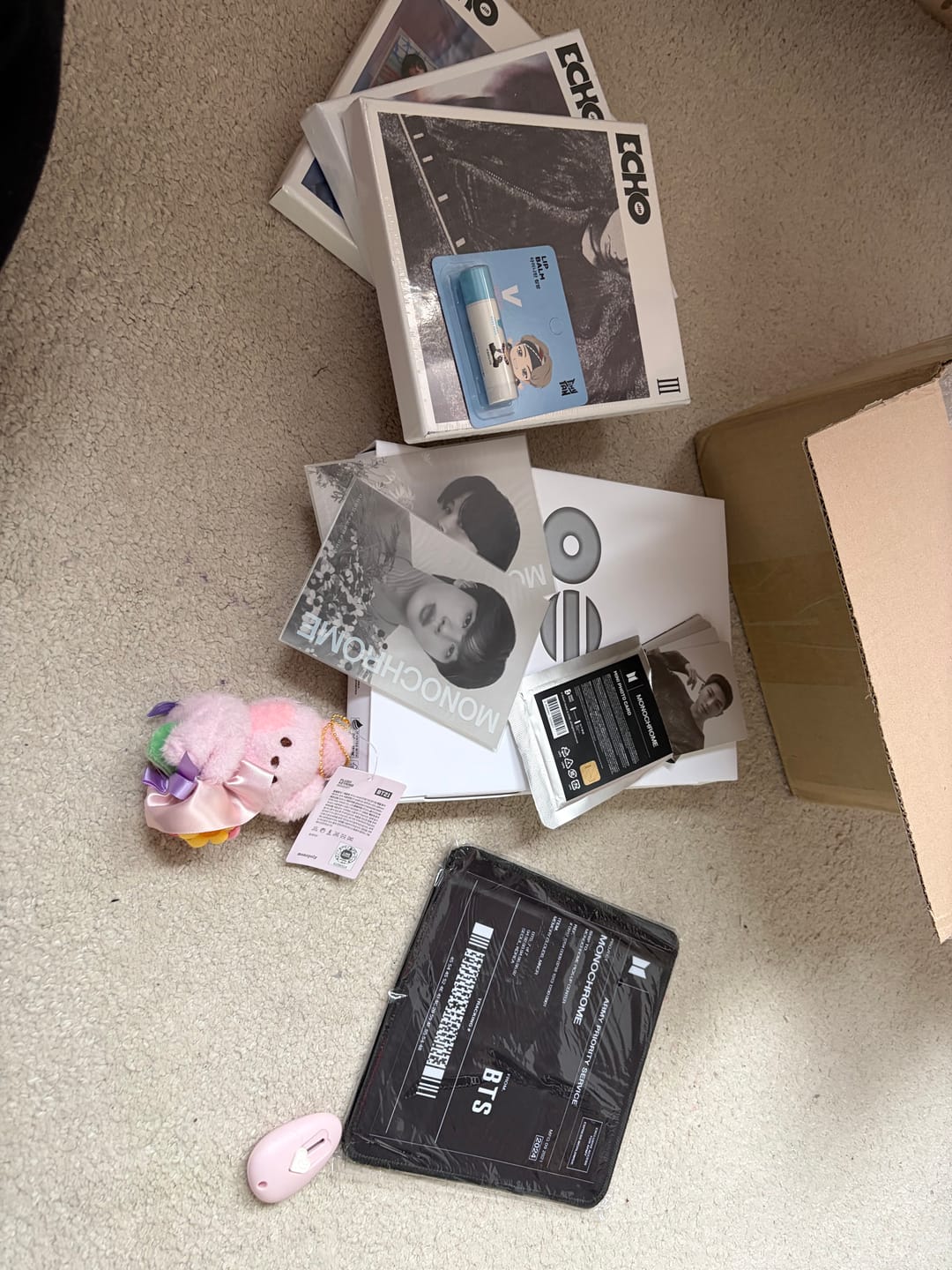 Customer photo review of BT21 - BOUQUET MININI PLUSH KEYRING