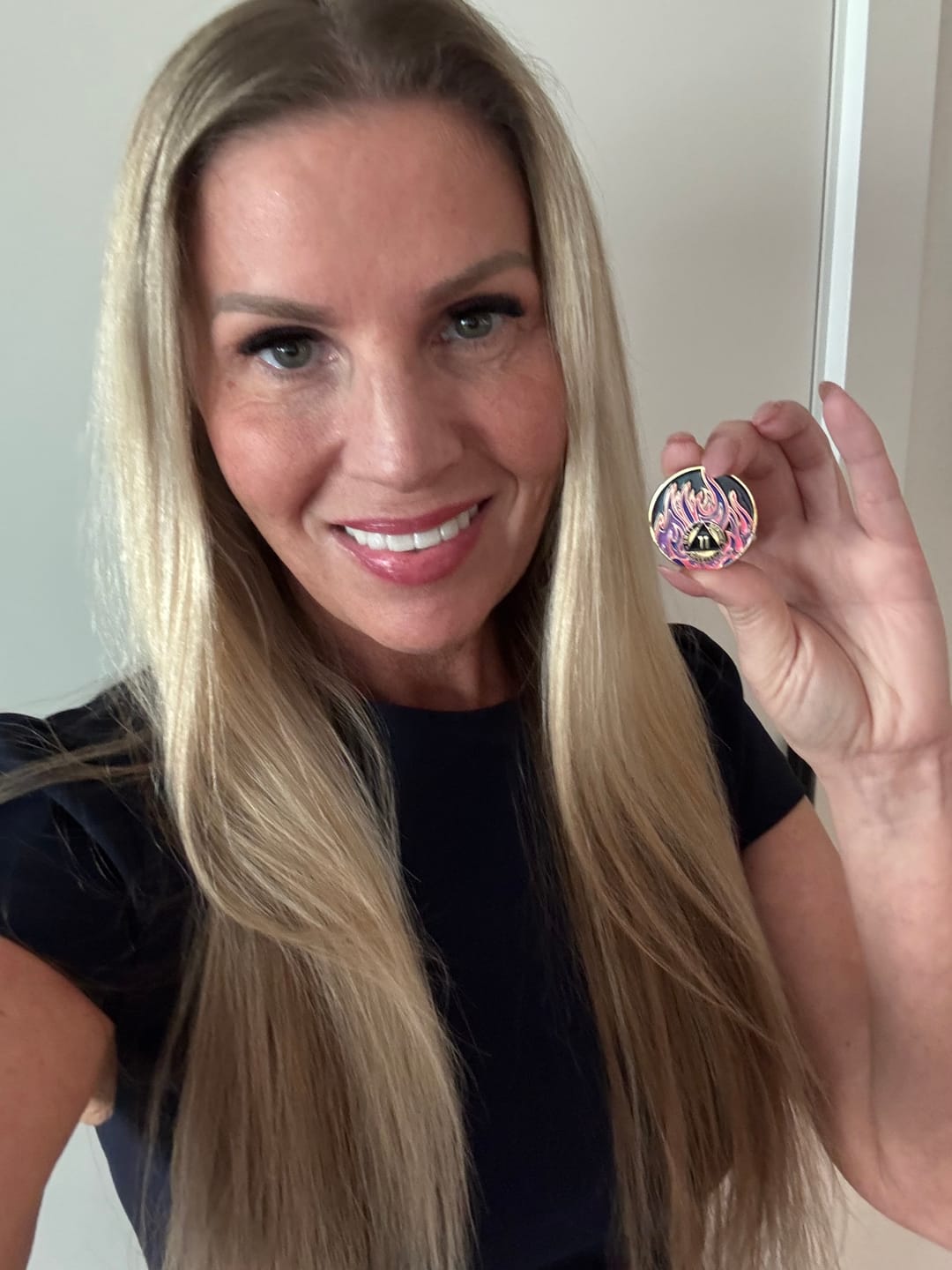 Customer photo review of 1 to 40 Year Sobriety Mint Twisted Flames Gold Plated AA Recovery Medallion/Chip/Coin - Black/Pink/Purple/Blue
