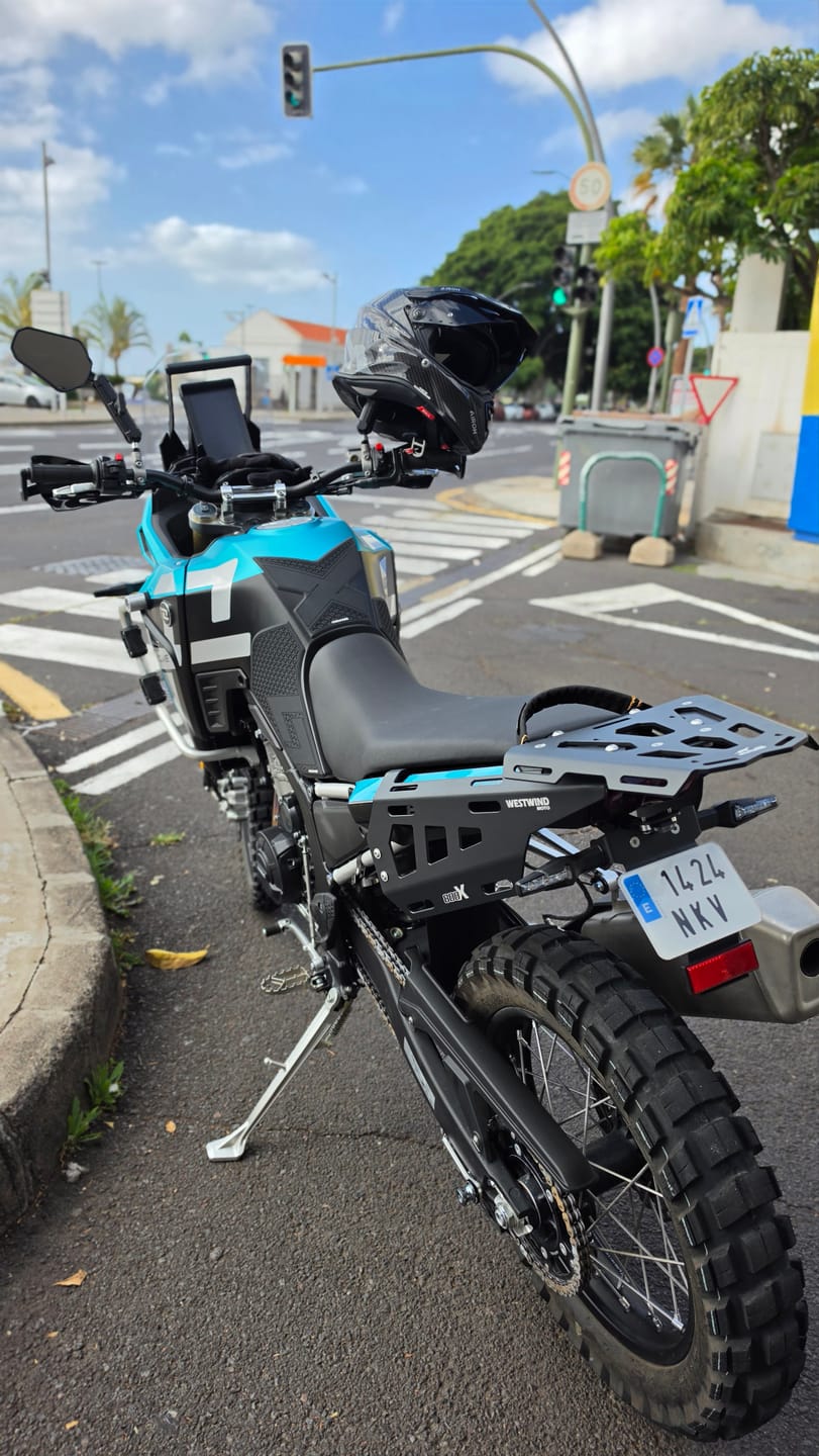 Customer photo review of Kove 800X/800X Rally Luggage Rack