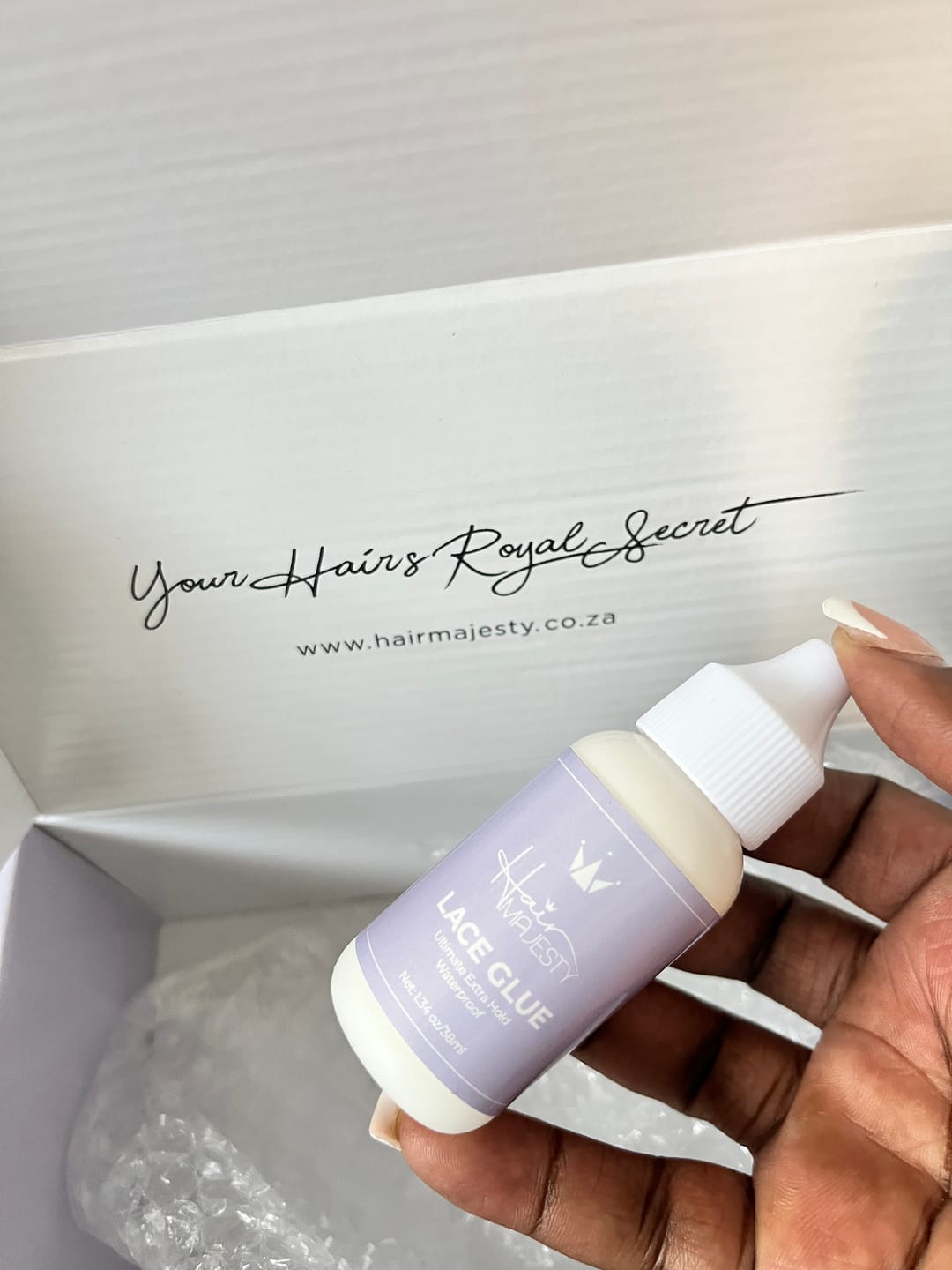 Customer photo review of Hair Majesty Lace Wig Glue & Lace Remover