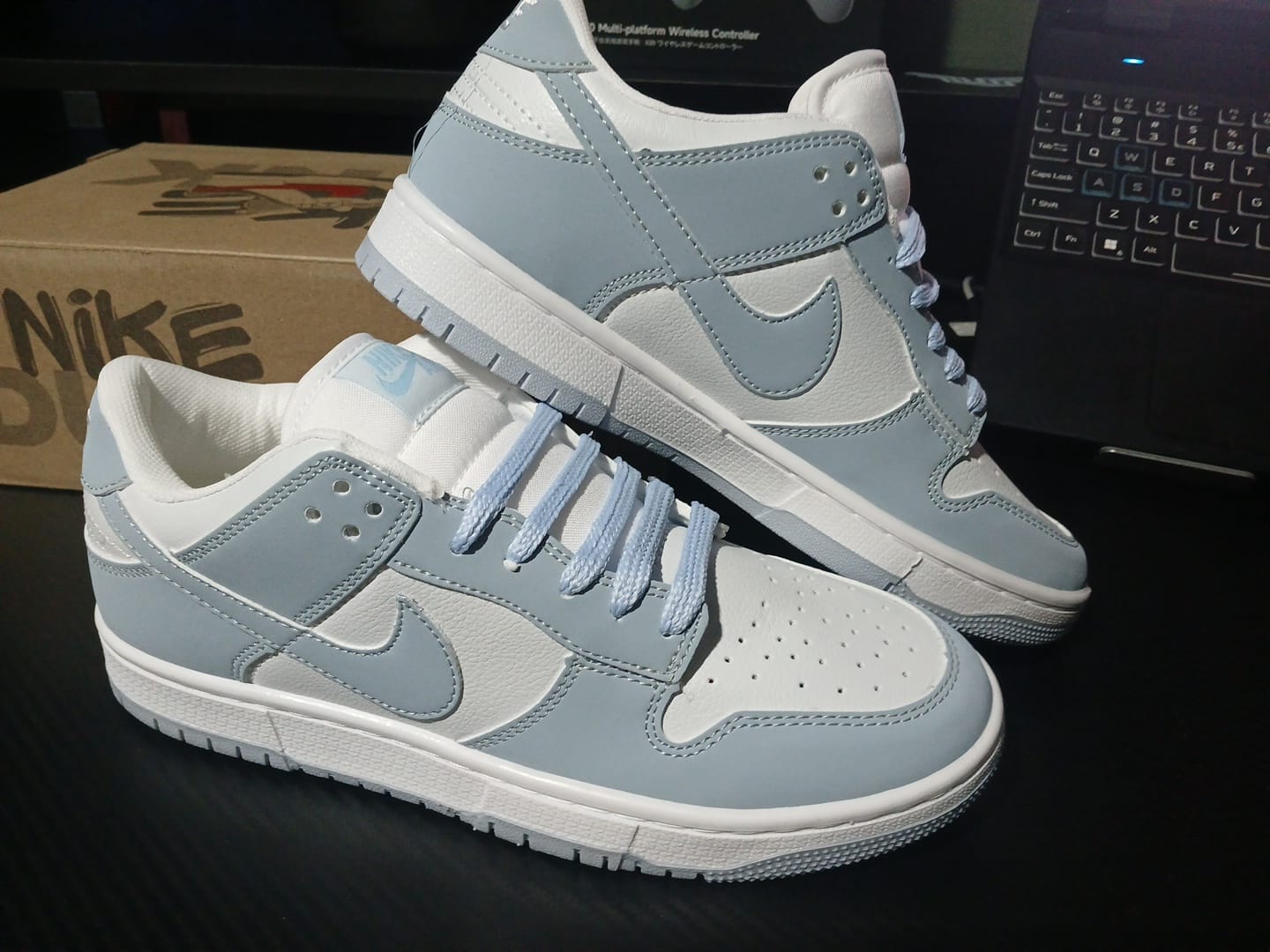 Customer photo review of Tenis 270 Maquillaje Blanco