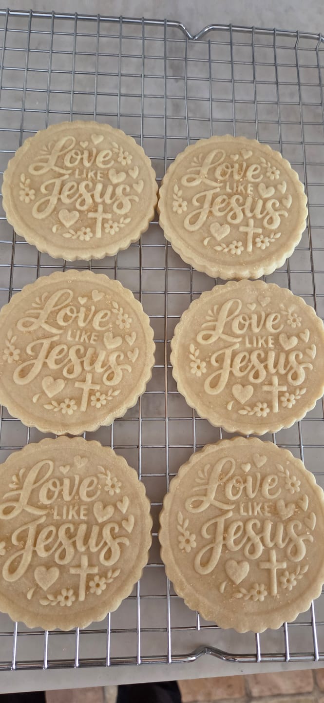 Customer photo review of Embossed Easter Cookie Stamp - Love Like Jesus