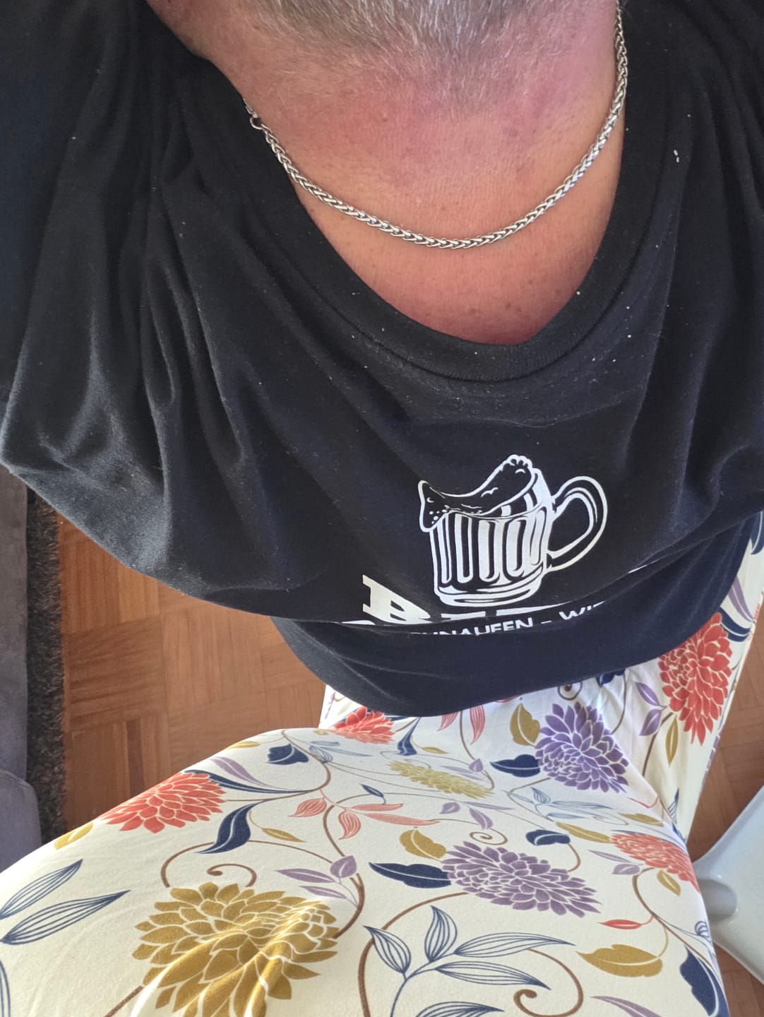 Customer photo review of Bier vernichtungs Service - Herren Shirt