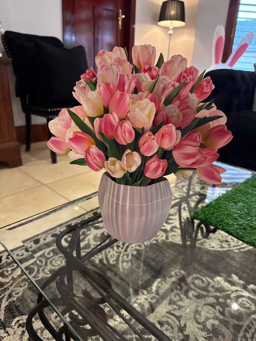 Customer photo review of Tulip Kisses Pop-Up Bouquet