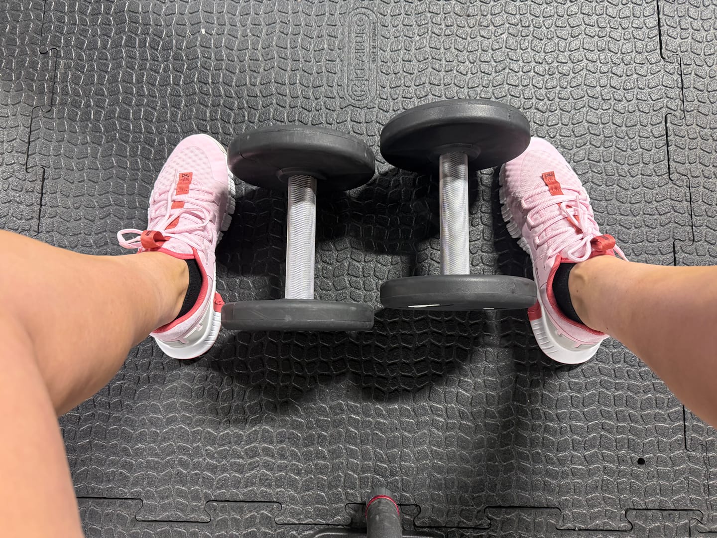 Customer photo review of Nike Free Metcon 5 Premium Pink Foam Adobe Wmns